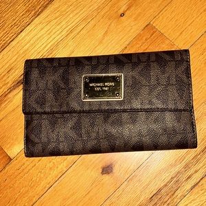 MK wallet